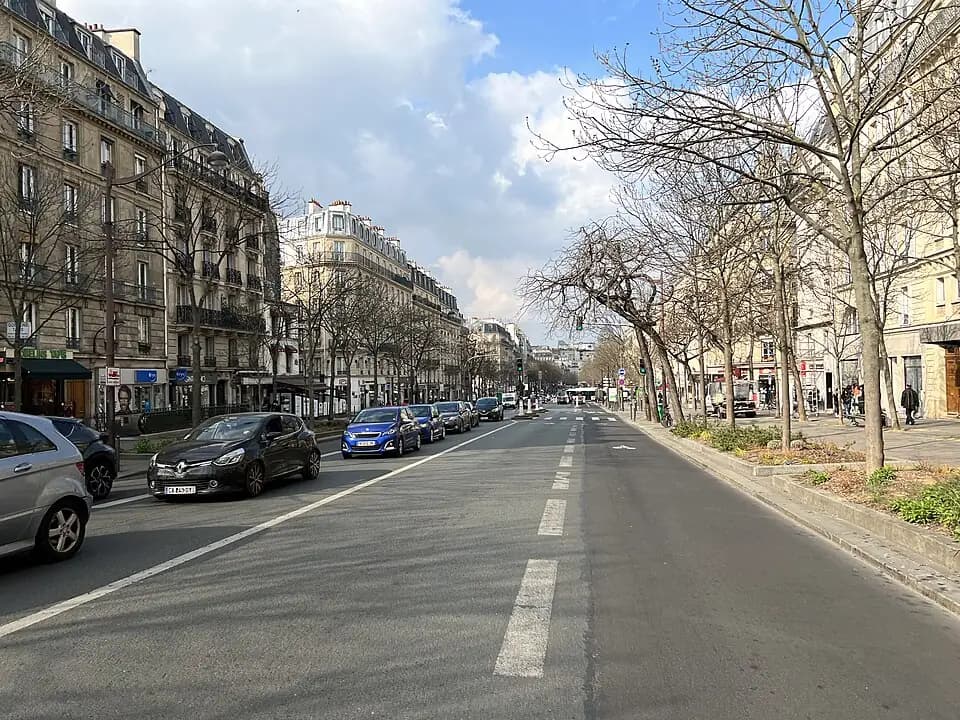 Vue du secteur du départ de « Promenade dans le cœur du 13ème » : Avenue Gobelins - Paris XIII (FR75) - 2022-03-05 - 1.jpg