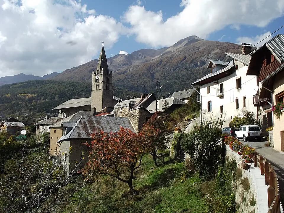 Vue du secteur du départ de « Belvédère Roche Rousse » : Chateauroux st marcellin.jpg