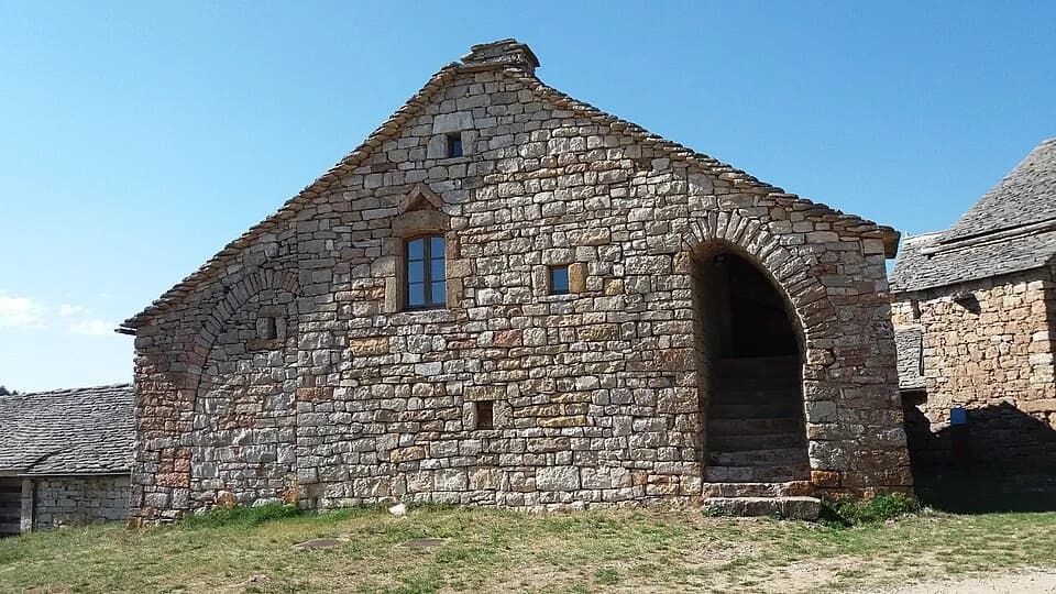 Vue du secteur du départ de « Patrimoine naturel et culturel de Boissets » : Les Boissets près de Sainte Enimie 48 Lozère.jpg