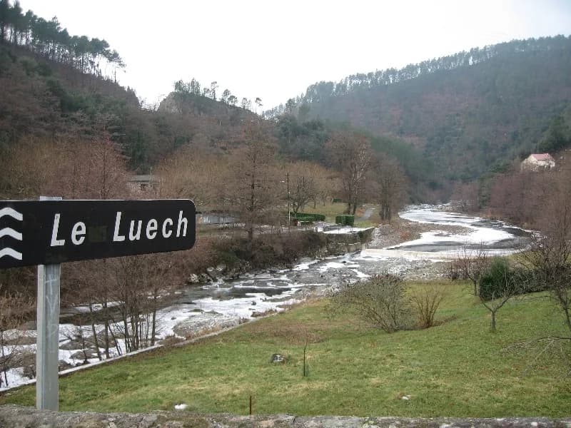 Photo du secteur de « Le Chambonnet » : Luech peyremale.jpg