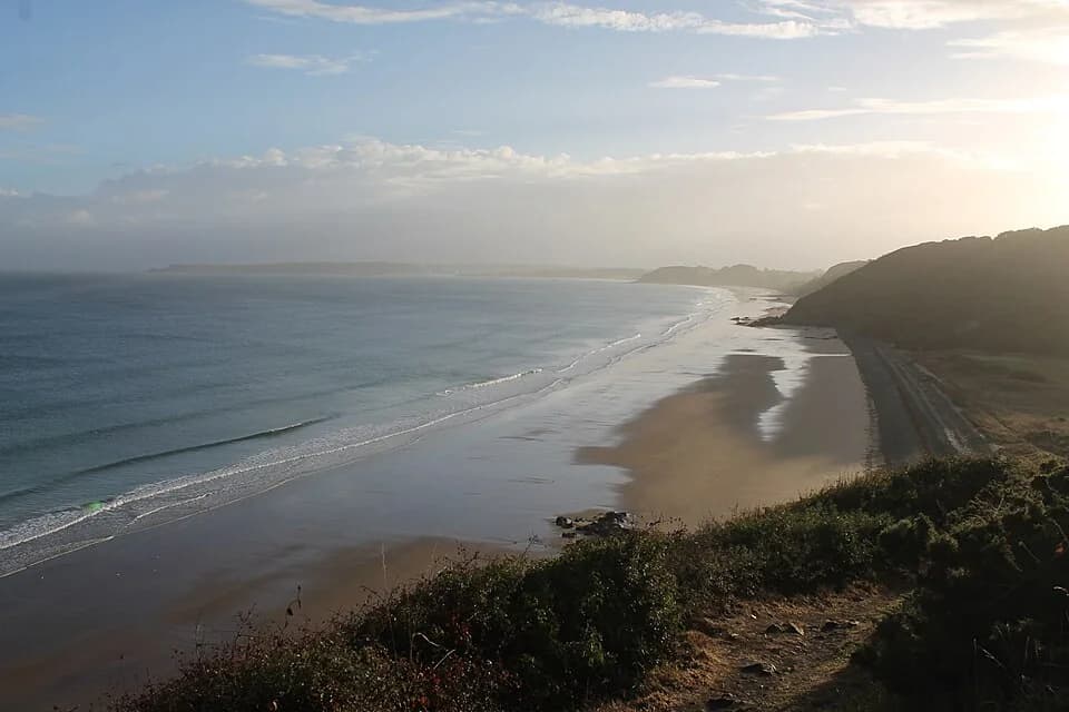 Photo du secteur de « Promenade du Golf » : Pléneuf-Val-André - Plage de Nantois - Vue générale vers Erquy 01.jpg