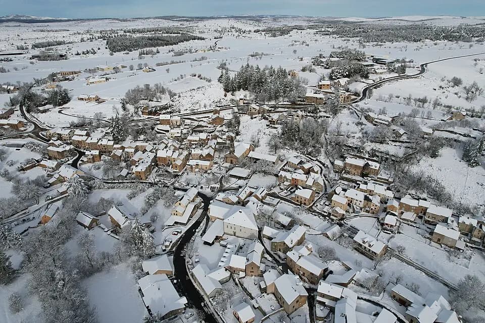 Photo du secteur de « Pradines » : Lanuéjols.jpg