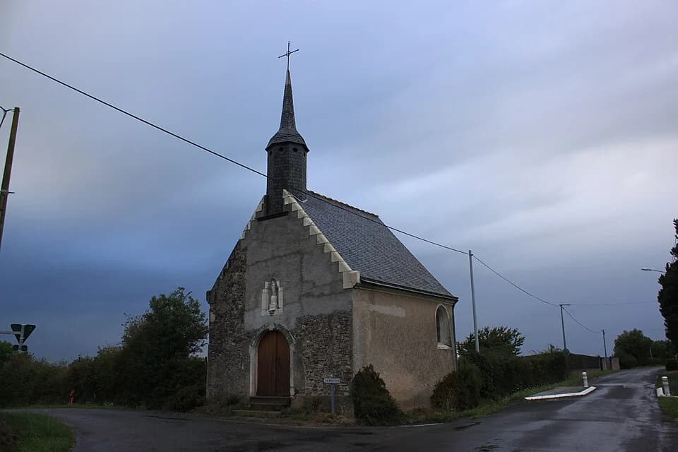 Photo du secteur de « DOUCEUR ET CAMPAGNE AUTOUR DU PONT ROMAIN - LA ROCHE BLANCHE » : W5841 Ancenis NDGauvin XVII°XIX°XX° 27779EOS.jpg