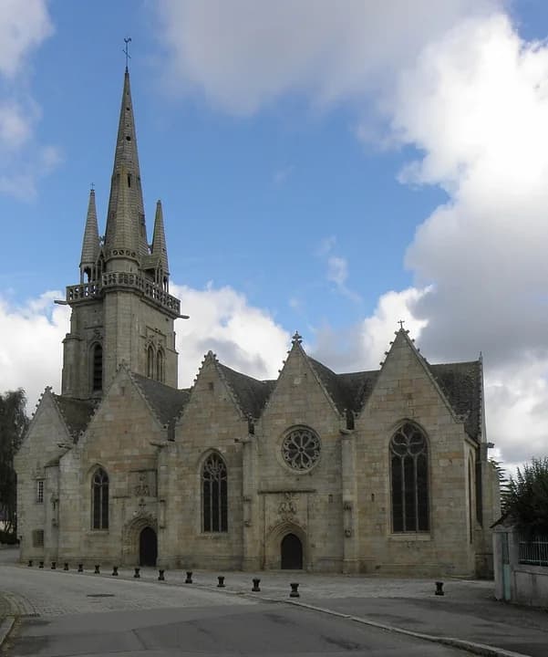 Photo du secteur de « Traou An Dour » : Grâces (22) Église 07.JPG