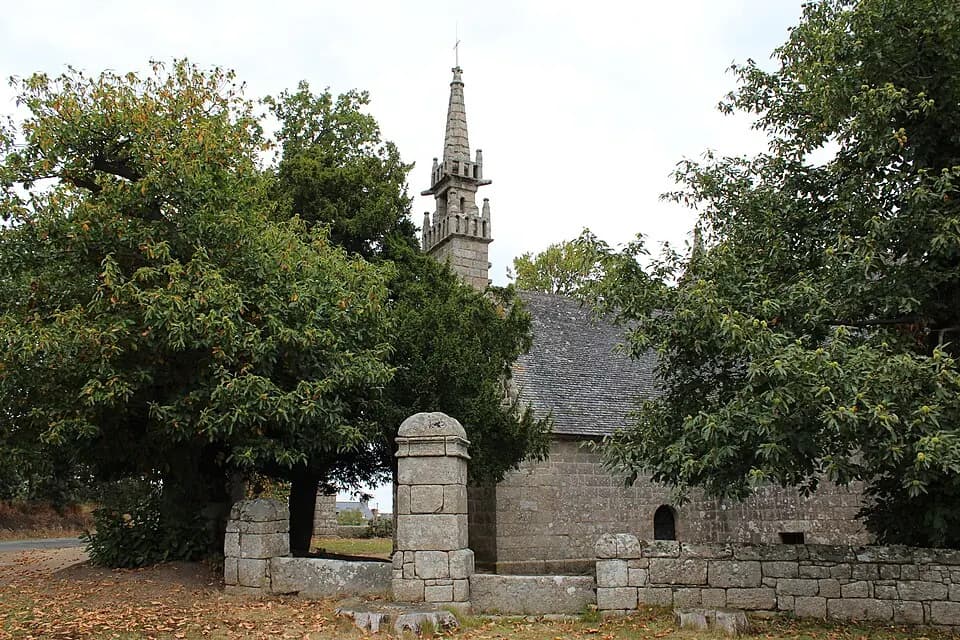Photo du secteur de « Circuit de la vallée du Léguer » : Le Vieux-Marché, Chapelle des Sept-Saints 01.JPG