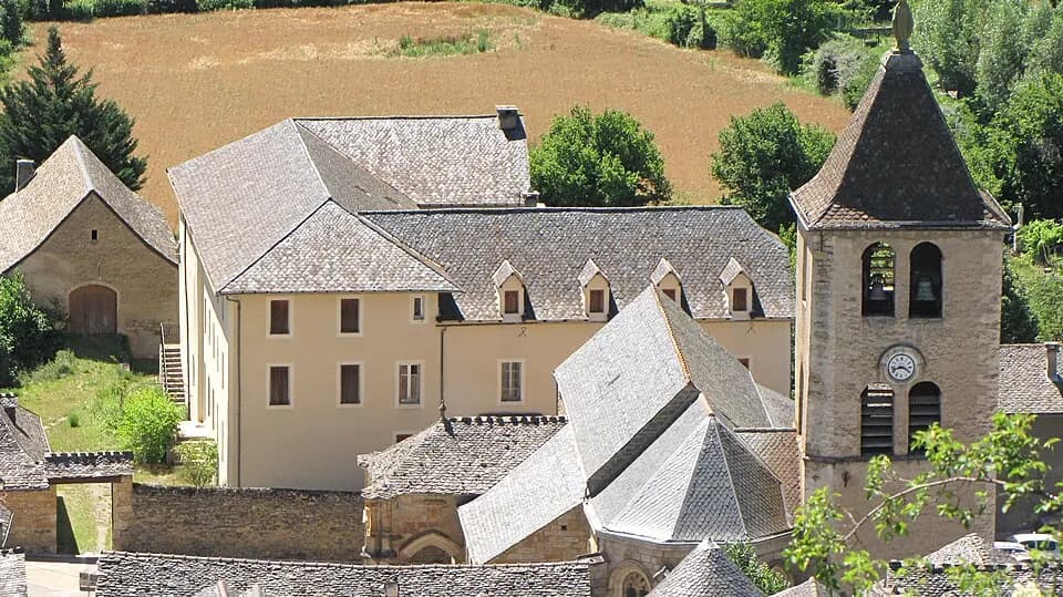 Photo du secteur de « Rocher des Fées » : Quézac - Eglise (6).JPG