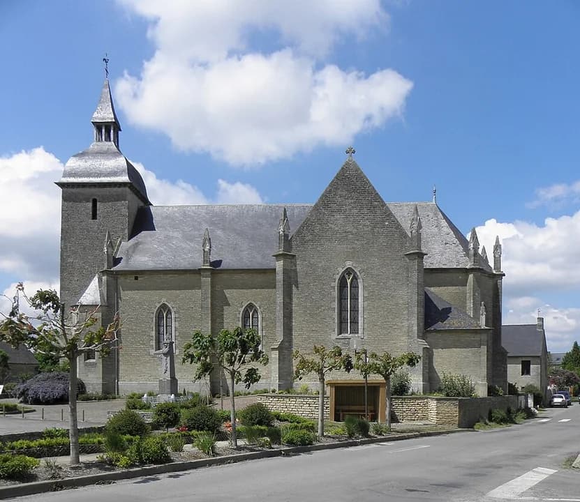 Photo du secteur de « Voyage nature en Pays des Faluns » : Le Quiou (22) Église Notre-Dame 01.JPG