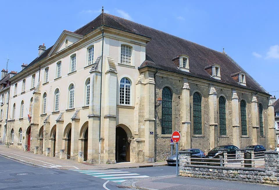 Photo du secteur de « Sur les pas de Guillaume » : Falaise Hôtel-Dieu.JPG