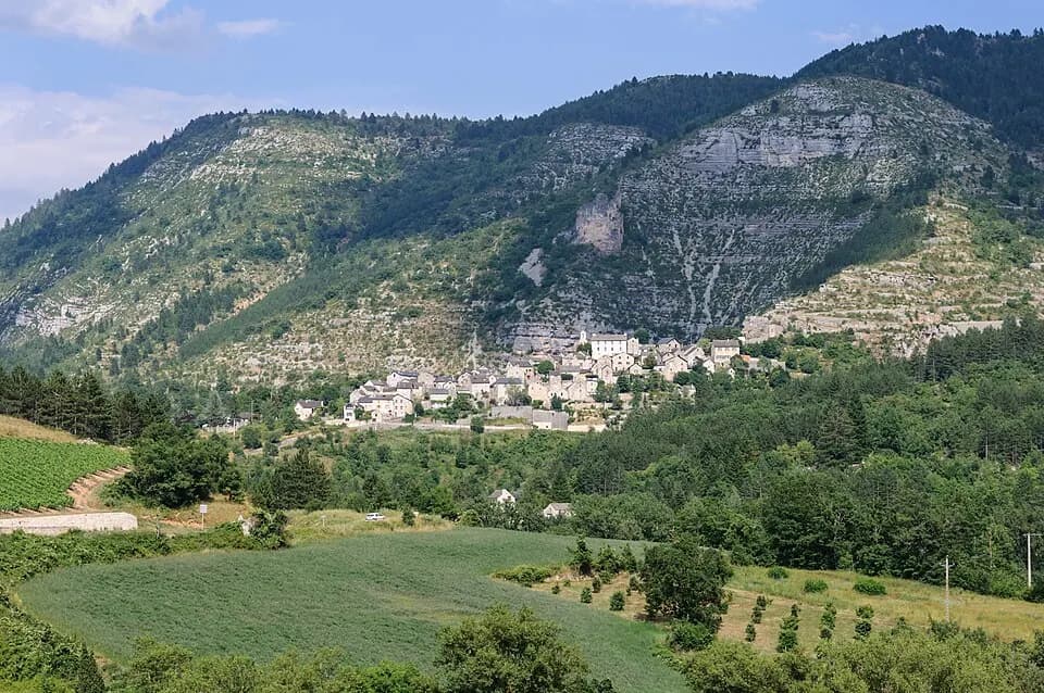 Photo du secteur de « La Chadenède, sentier des moines » : Lozere Montbrun.jpg
