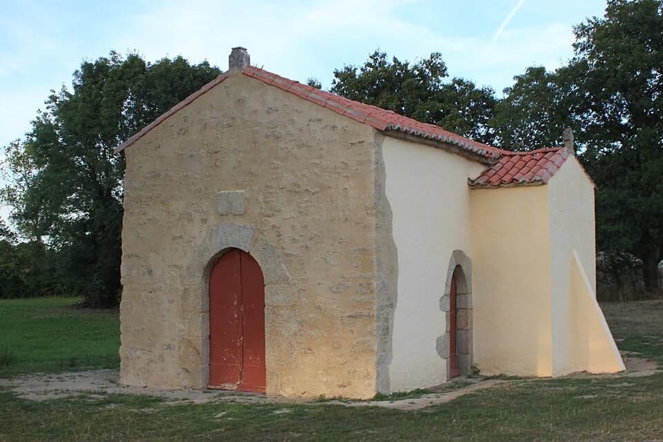Photo du secteur de « SAINT-LUMINE-DE-CLISSON : Circuit de Maine en Vignes » : W1315-StHilaireDClisson StLouis 1765 53255.JPG