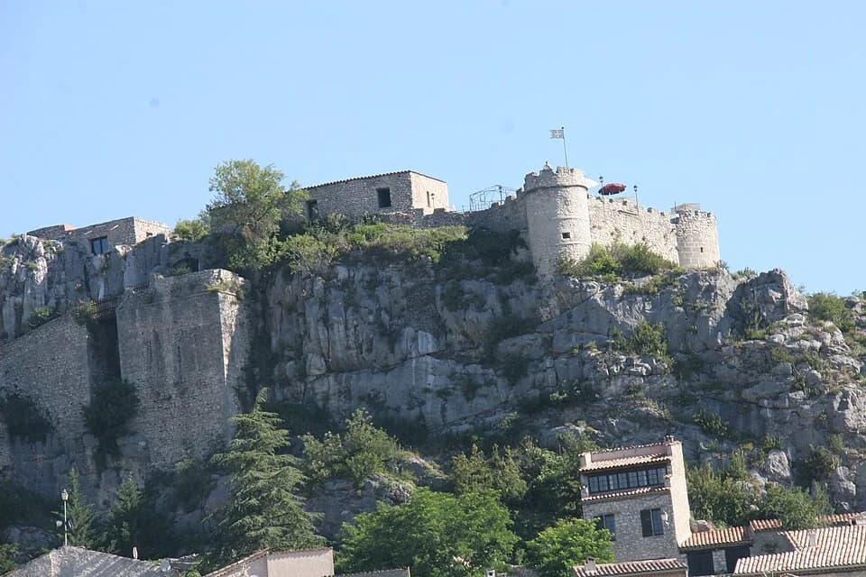 Photo du secteur de « TRIGANCE - Le belvédère des vautours » : Chateau de Trigance 01.JPG