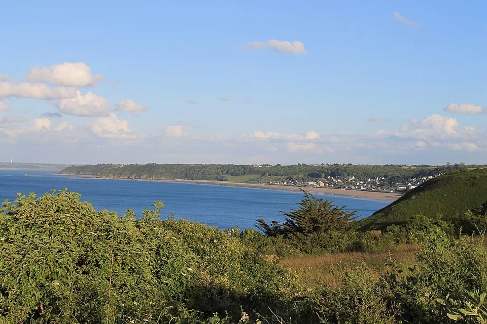 Photo du secteur de « Le tour du Coucou » : Pordic - Pointe du Corps de Garde (vue sur la plage des Rosaires).jpg