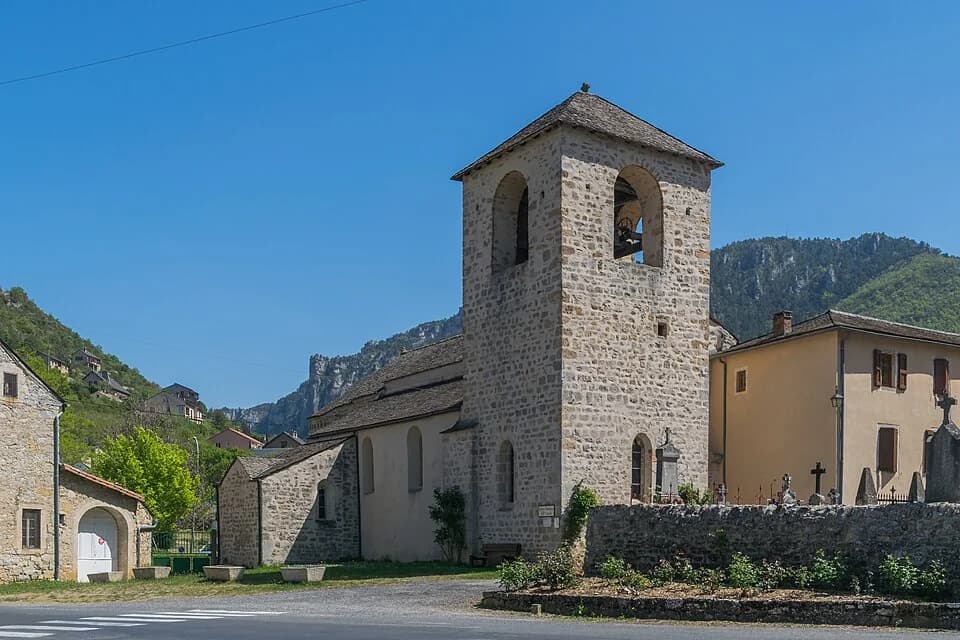 Photo du secteur de « L'ermitage Saint-Pons » : Saint Sauveur Church of Le Rozier 02.jpg