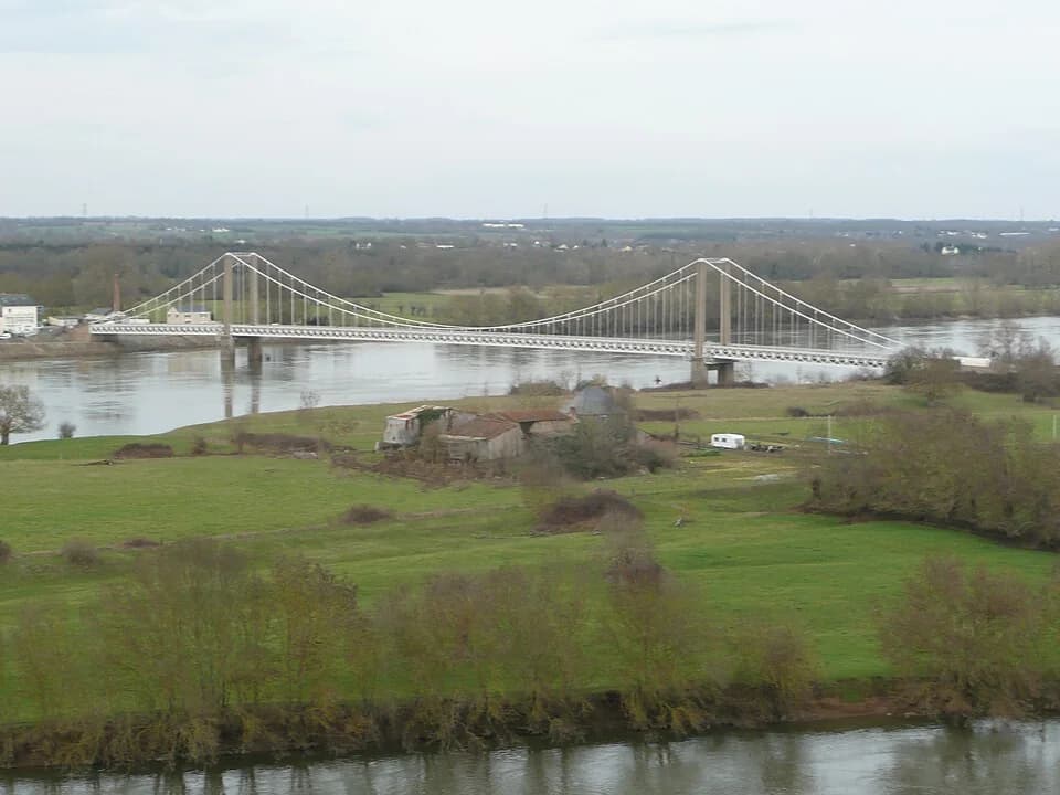 Photo du secteur de « Circuit » : Pont suspendu de Varades (2).jpg