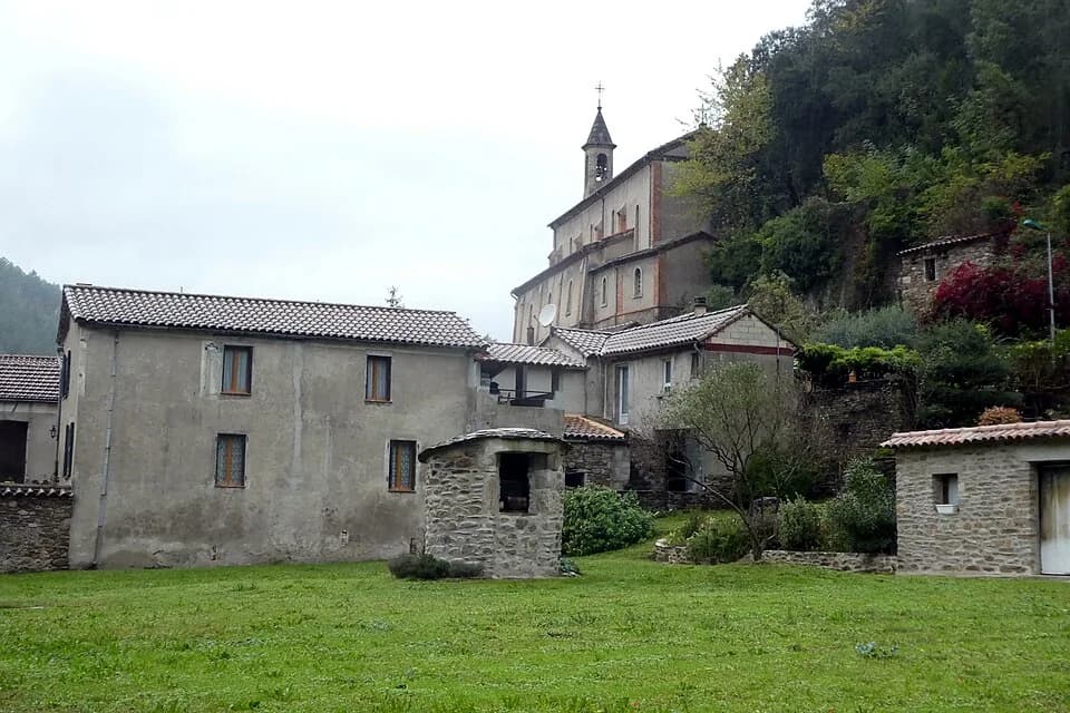 Photo du secteur de « Tumulus de l'Elzière » : Chambon - dsmm04270.jpg